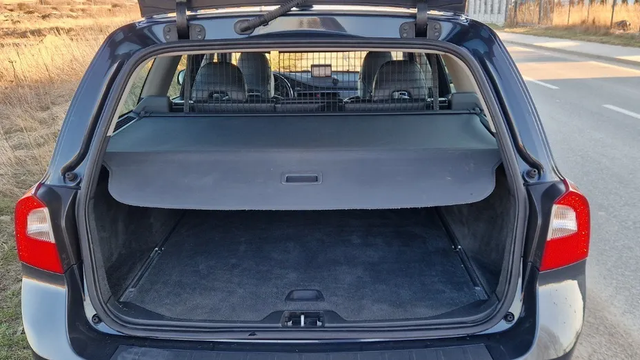 VOLVO V70 -