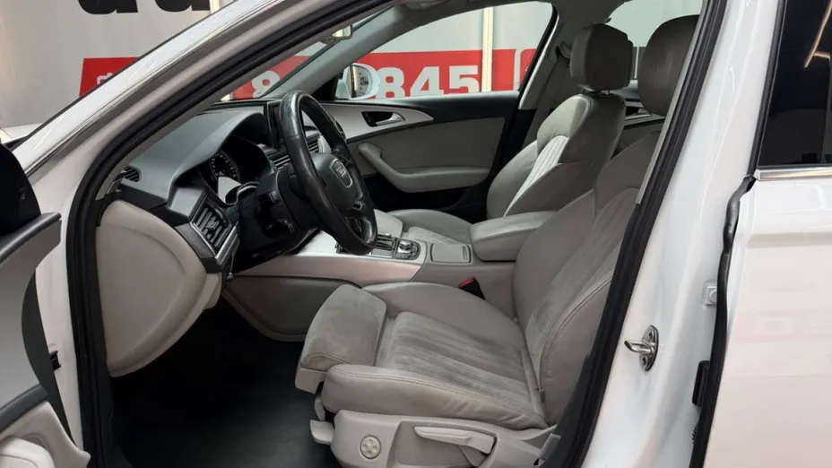 AUDI A6 -
