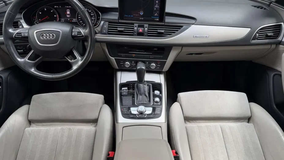 AUDI A6 -