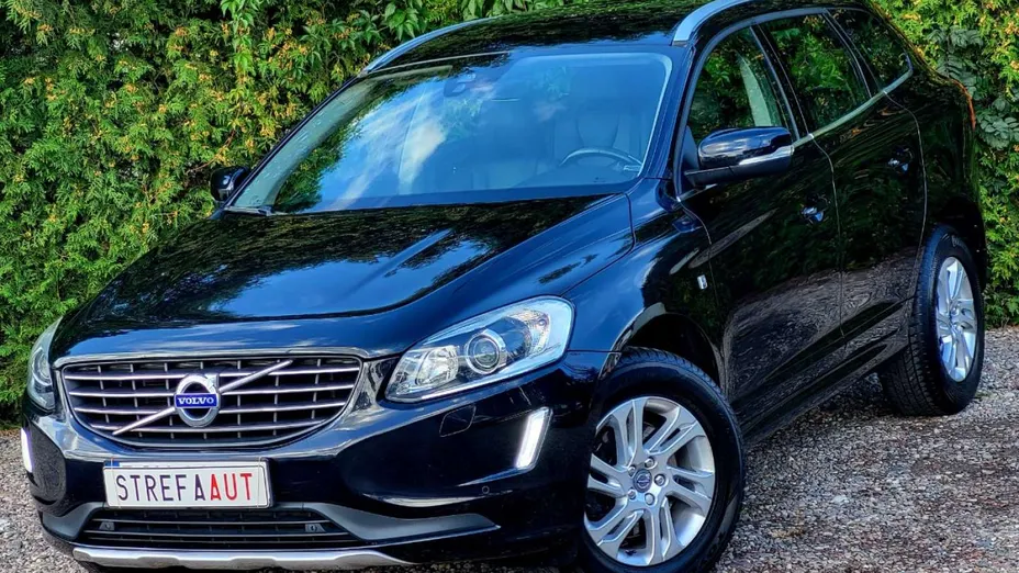 VOLVO XC60 -