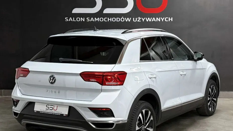 VOLKSWAGEN T-ROC -