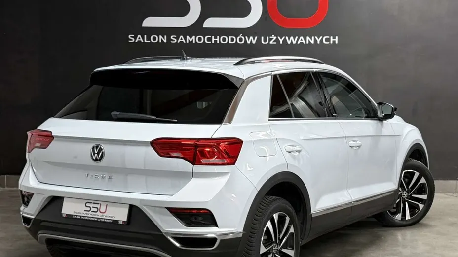 VOLKSWAGEN T-ROC -