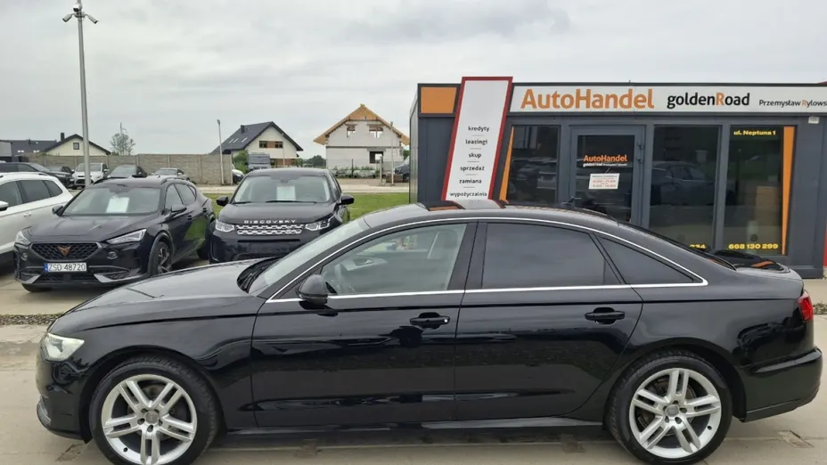 AUDI A6 -