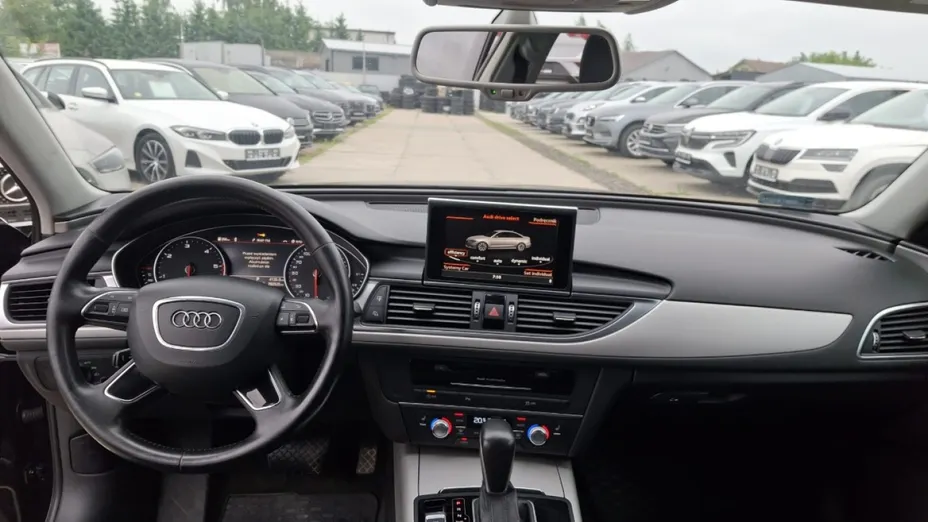 AUDI A6 -