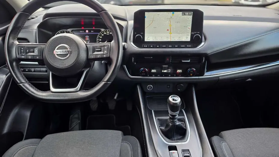 NISSAN Qashqai -