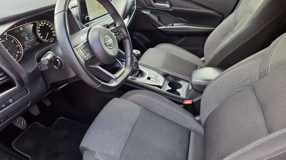 NISSAN Qashqai -