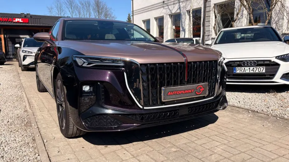 HONGQI H9 -