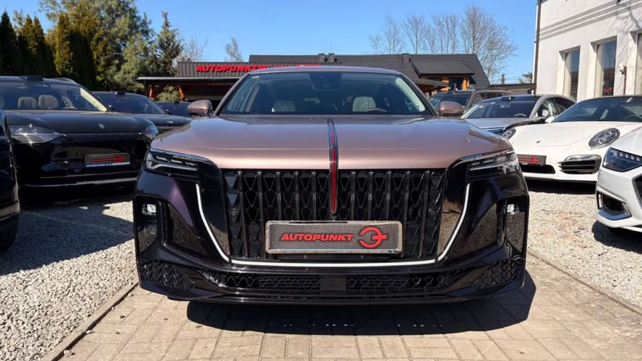 HONGQI H9 -