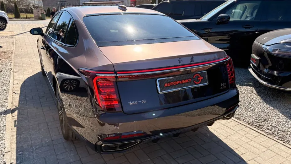 HONGQI H9 -