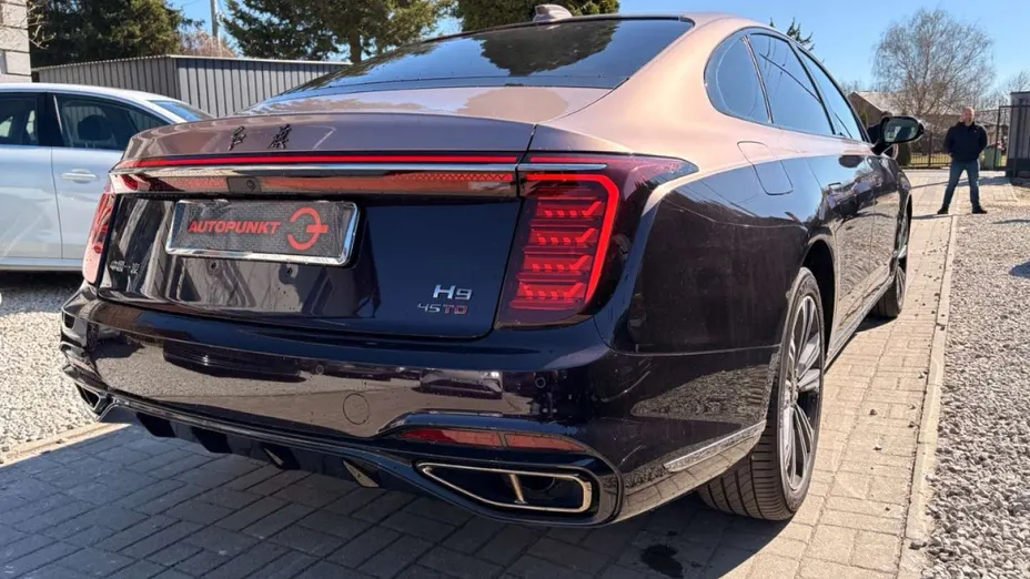 HONGQI H9 -