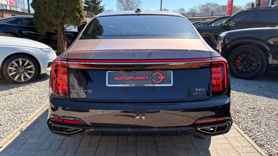 HONGQI H9 -