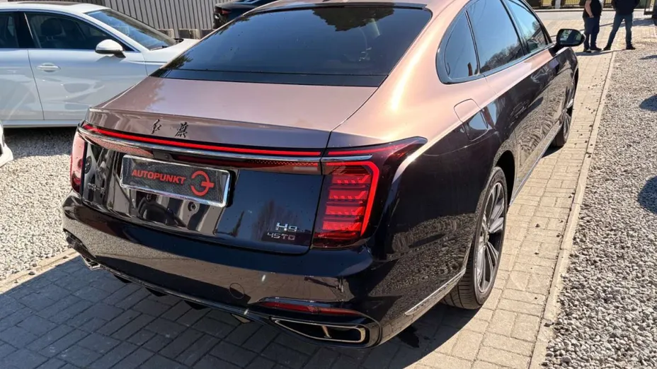HONGQI H9 -