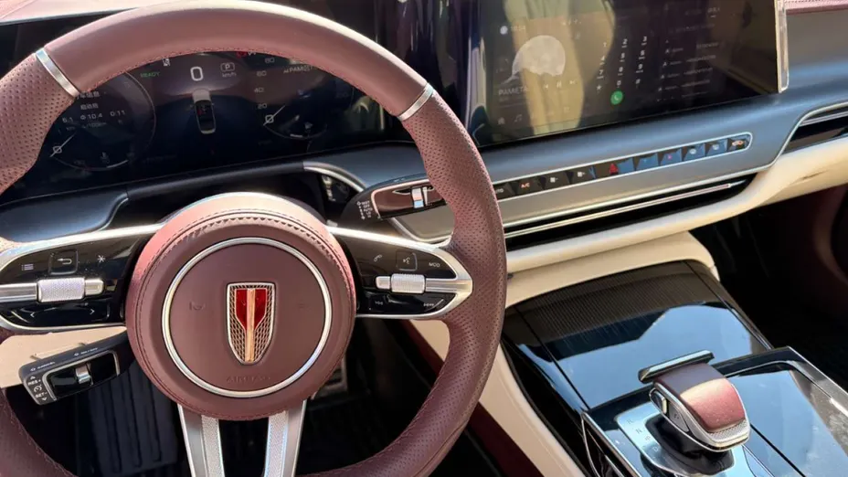HONGQI H9 -