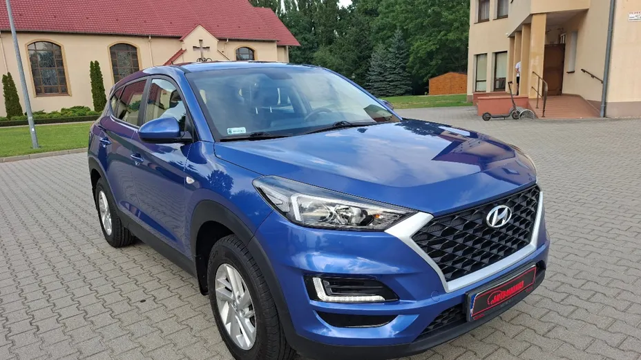 HYUNDAI Tucson -