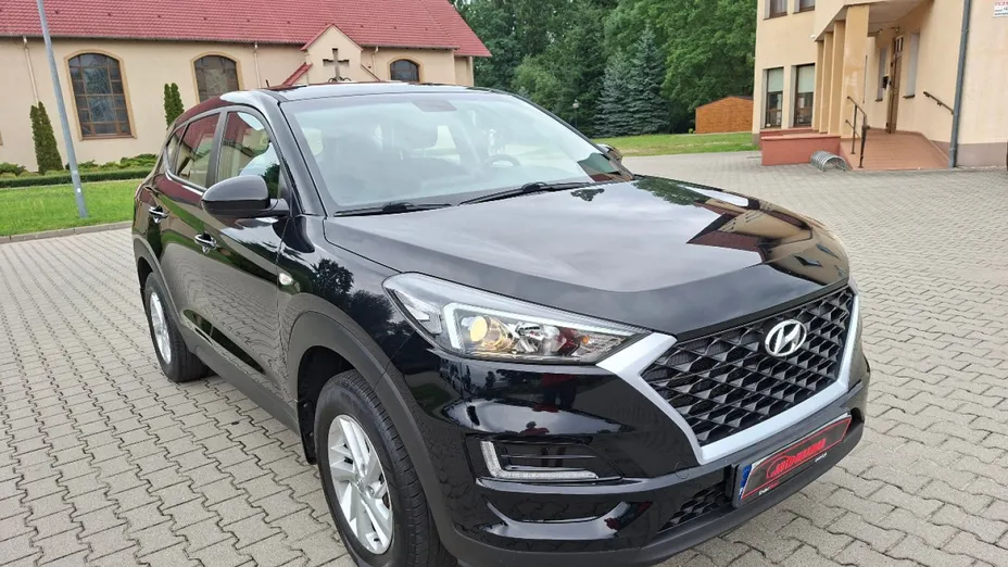 HYUNDAI Tucson -
