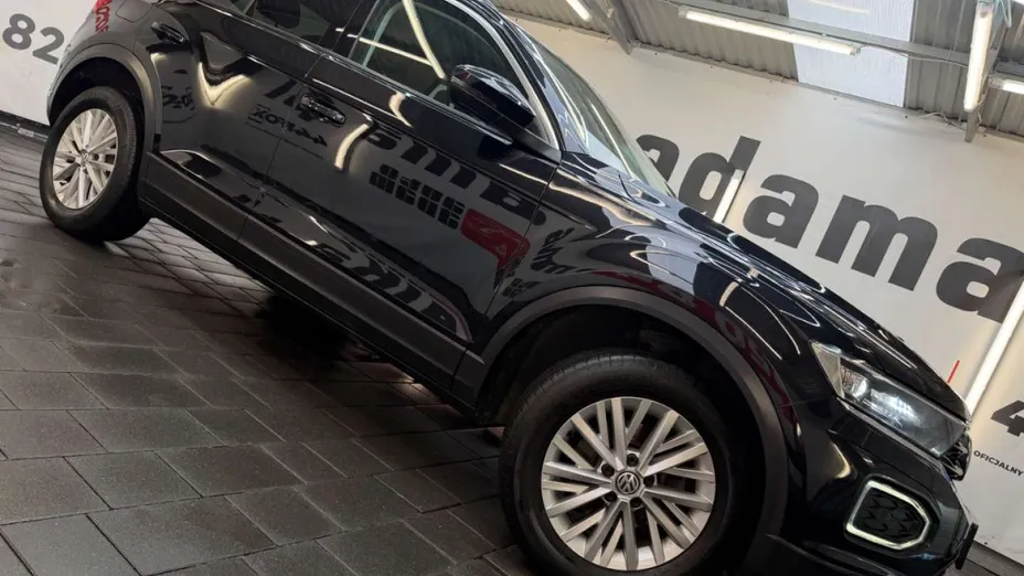 VOLKSWAGEN T-ROC -