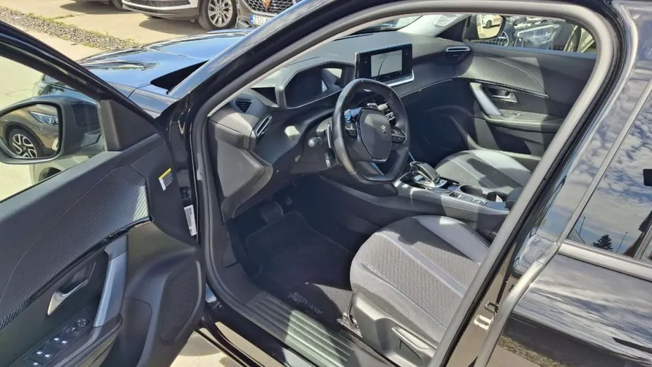PEUGEOT 2008 -
