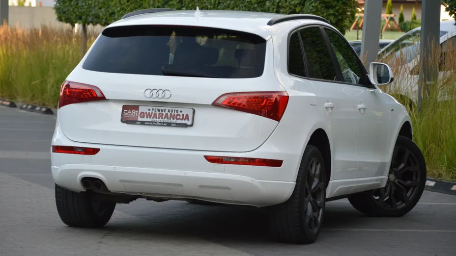 AUDI Q5 -