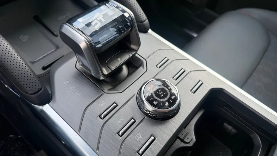 JETOUR T2 -