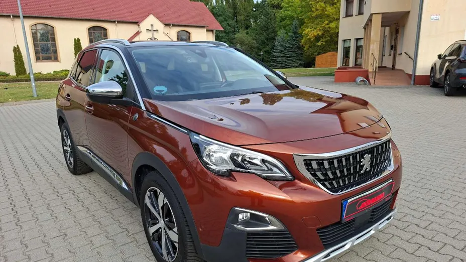 PEUGEOT 3008 -
