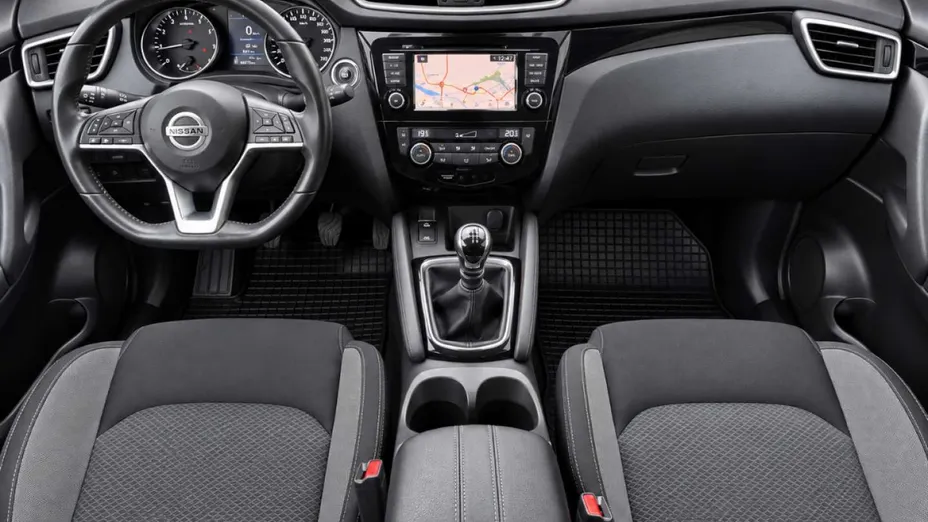 NISSAN Qashqai -