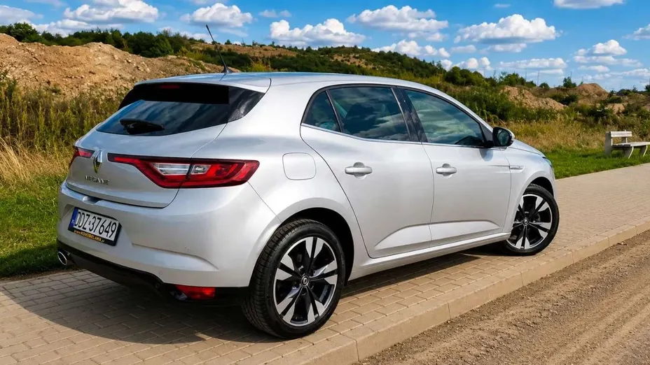 RENAULT Megane -
