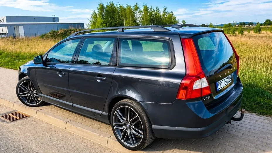 VOLVO V70 -