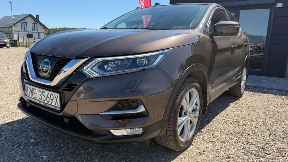 NISSAN Qashqai -