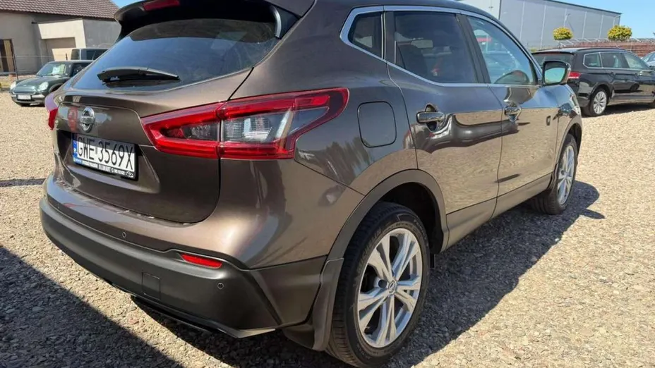 NISSAN Qashqai -