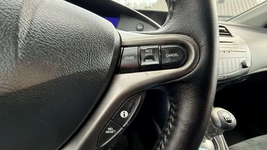 HONDA Civic -