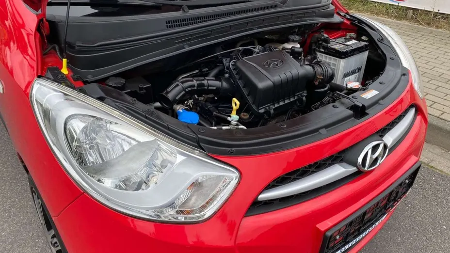 HYUNDAI i10 -