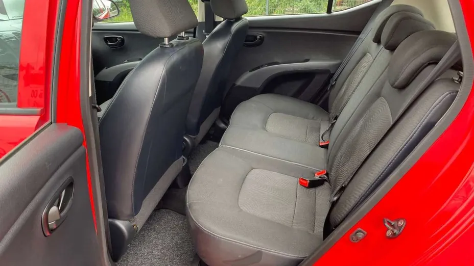 HYUNDAI i10 -