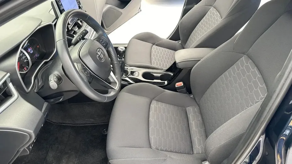 TOYOTA Corolla -