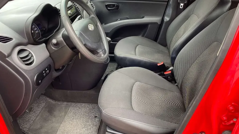 HYUNDAI i10 -