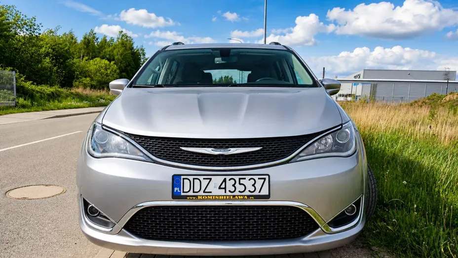 CHRYSLER Pacifica -