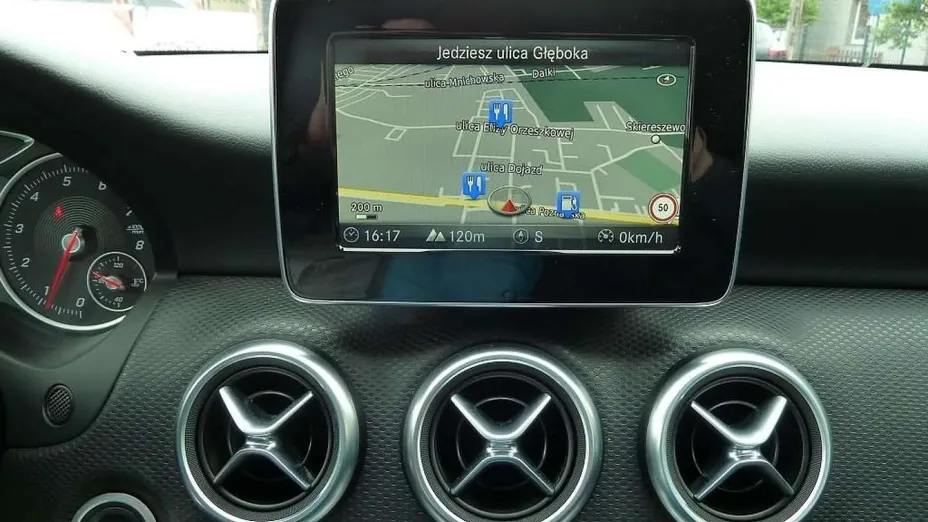 MERCEDES-BENZ A Klasa -