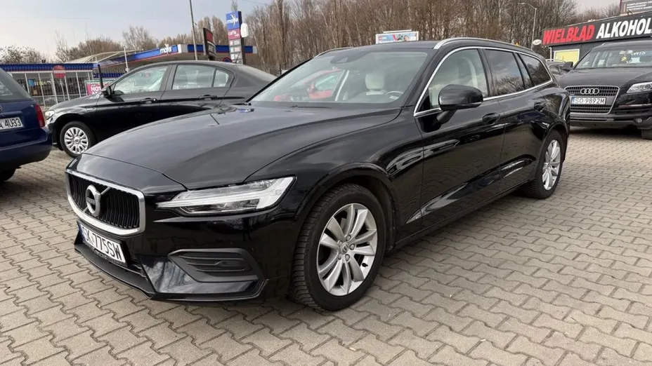 VOLVO V60 -