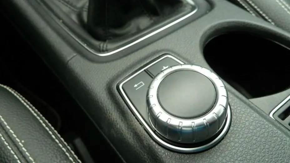 MERCEDES-BENZ A Klasa -