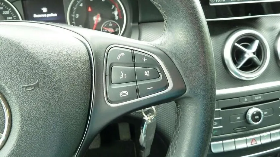 MERCEDES-BENZ A Klasa -