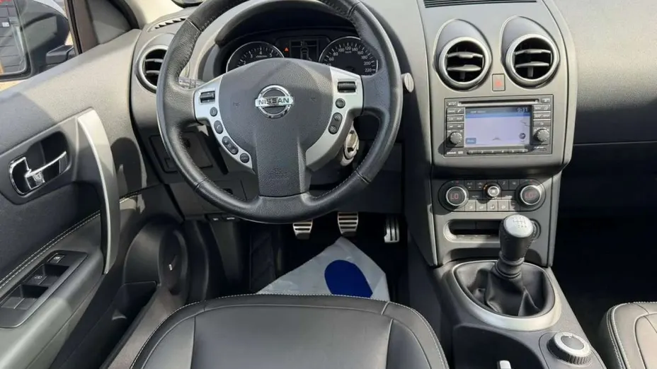 NISSAN Qashqai+2 -