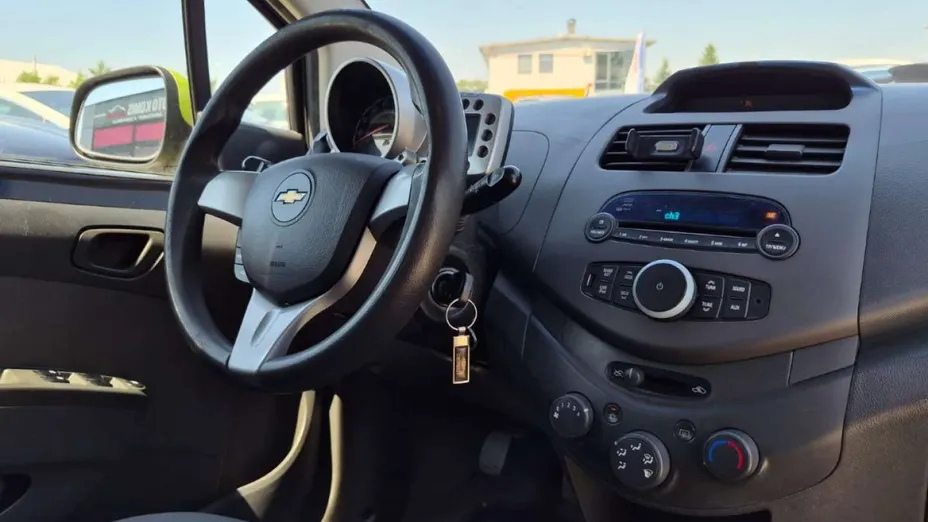 CHEVROLET Spark -