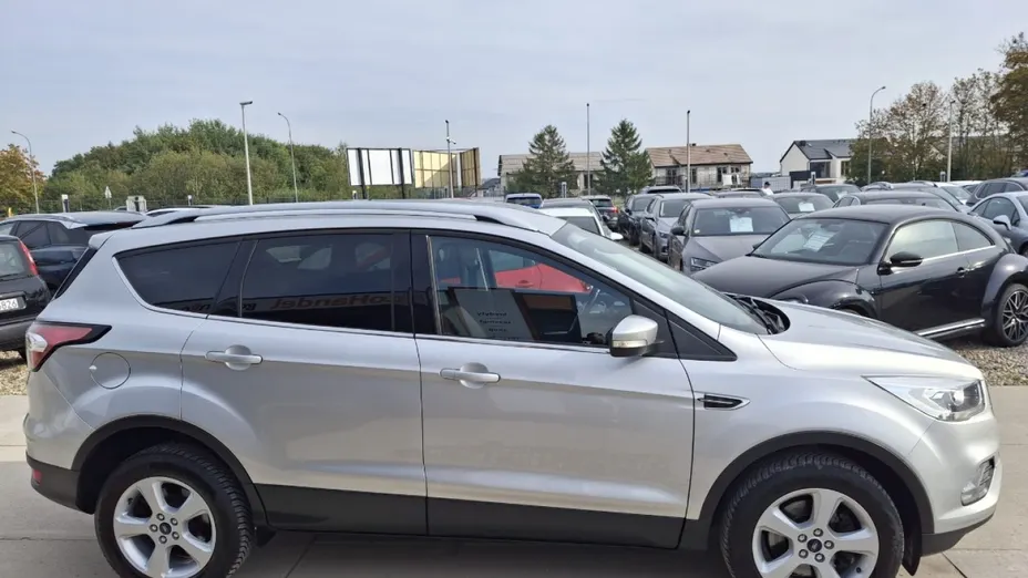 FORD Kuga -
