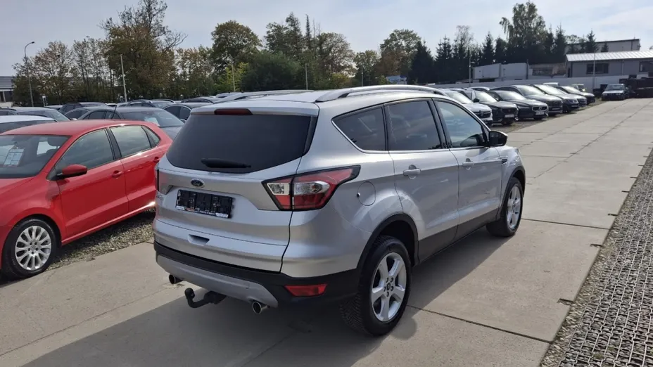 FORD Kuga -