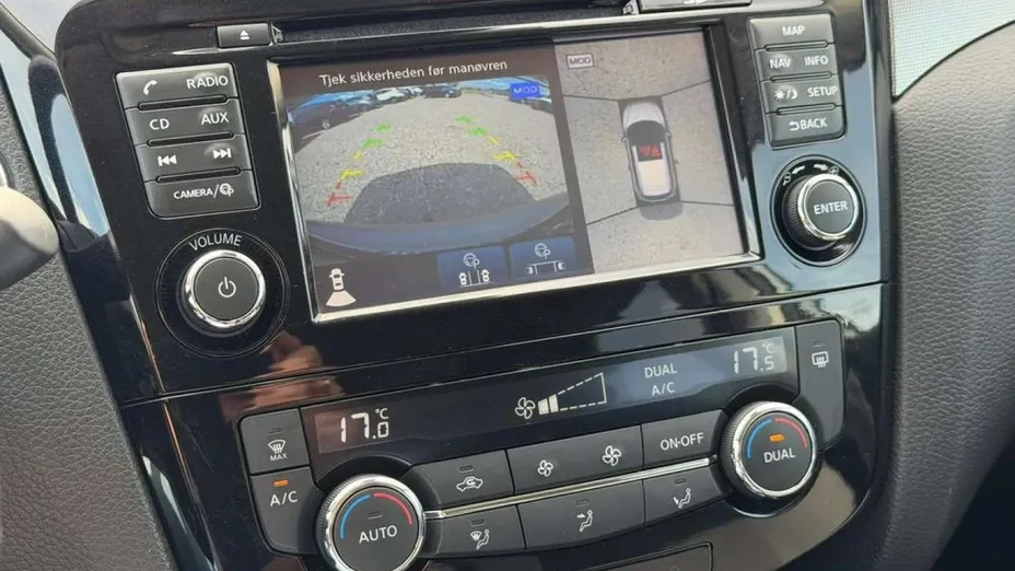 NISSAN Qashqai -