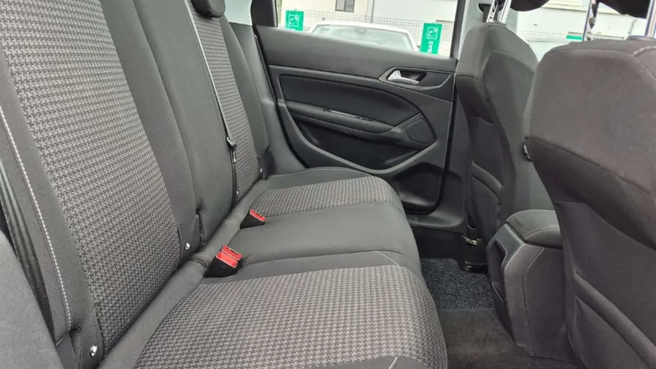 PEUGEOT 308 -