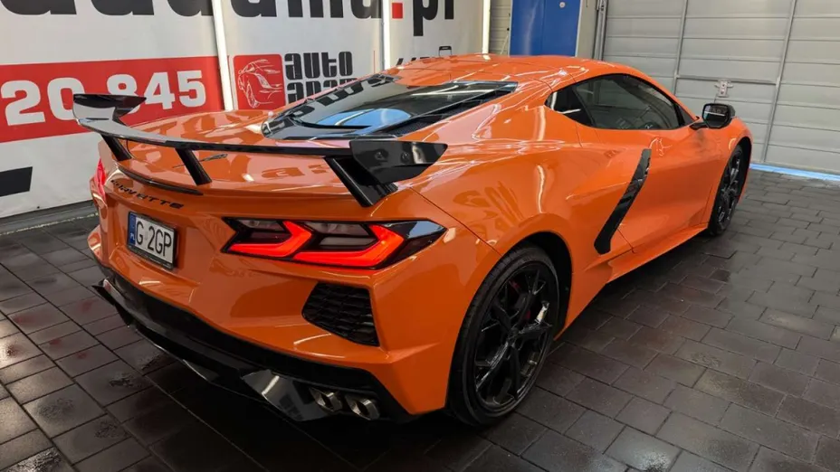 CHEVROLET (USA) Corvette -