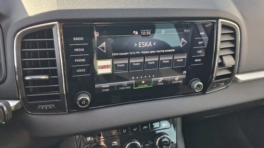 SKODA Karoq -