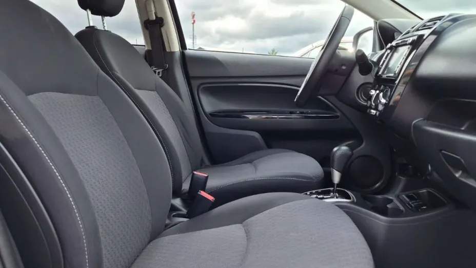 MITSUBISHI Space Star -