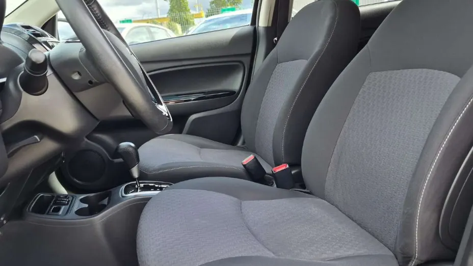 MITSUBISHI Space Star -