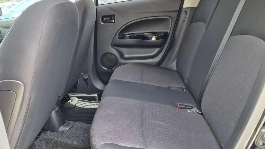 MITSUBISHI Space Star -